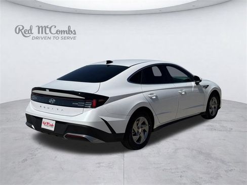 New 2026 Hyundai Sonata SE FWD image 5