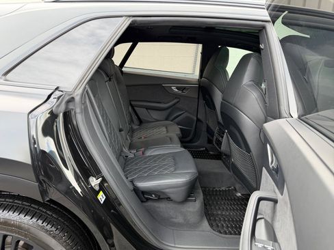 Used 2024 Audi SQ8 Prestige w/ Prestige Package image 25