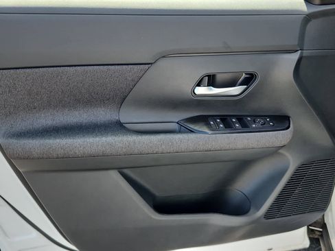 New 2025 Nissan Kicks SV w/ SV Premium Package image 9