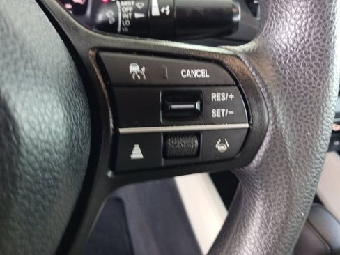 Used 2023 Honda Accord EX image 31