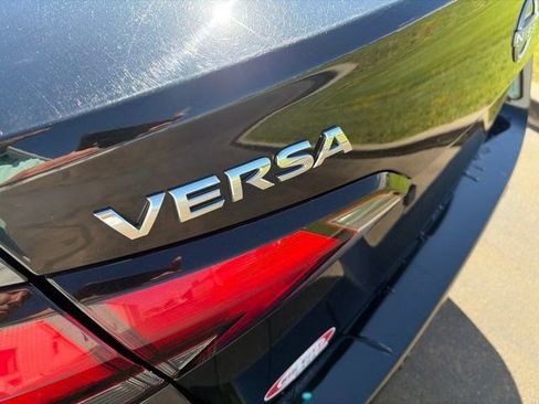 Used 2023 Nissan Versa SV FWD image 41