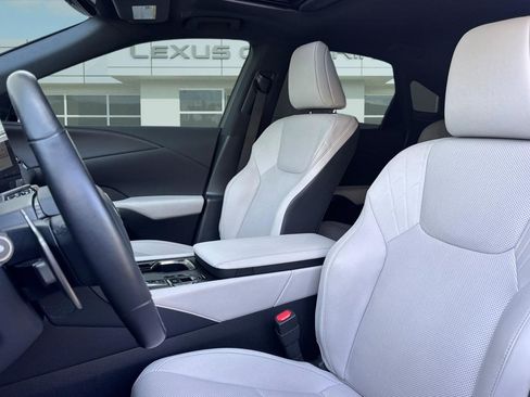 Certified 2023 Lexus RX 350 Premium w/ Cold Area Package FWD image 5
