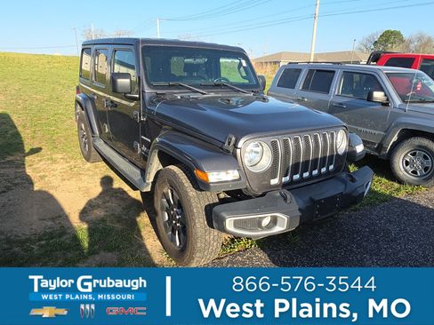 Used 2018 Jeep Wrangler Unlimited Sahara w/ Cold Weather Group image 1