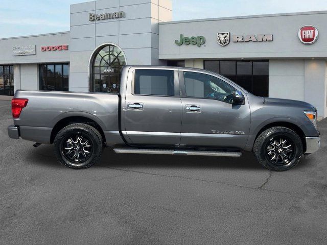 Used 2019 Nissan Titan SL RWD image 8