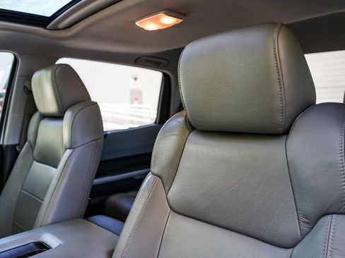 Used 2015 Toyota Tundra Limited w/ Limited Premium Package RWD image 25