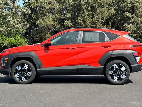 Used 2025 Hyundai Kona SEL AWD/4WD image 7