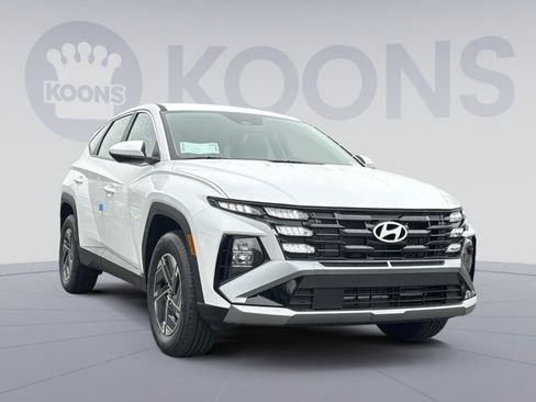 New 2026 Hyundai Tucson Blue SE image 10