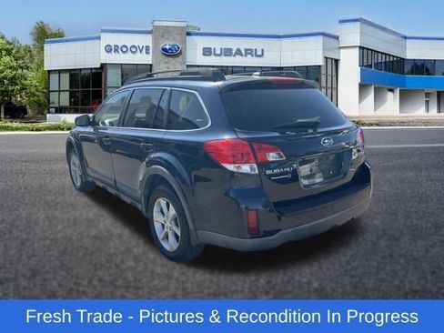 Used 2014 Subaru Outback 2.5i Limited w/ Moonroof Package AWD/4WD image 3