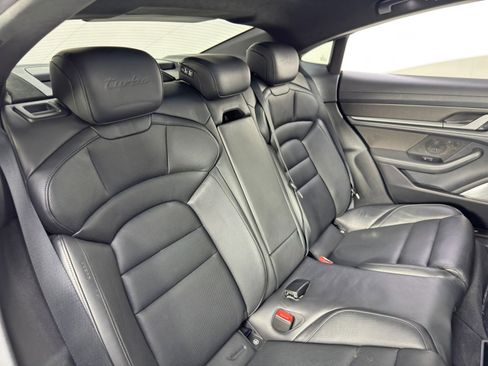 Used 2020 Porsche Taycan image 42