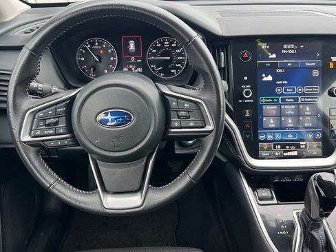 Used 2024 Subaru Outback Premium image 11