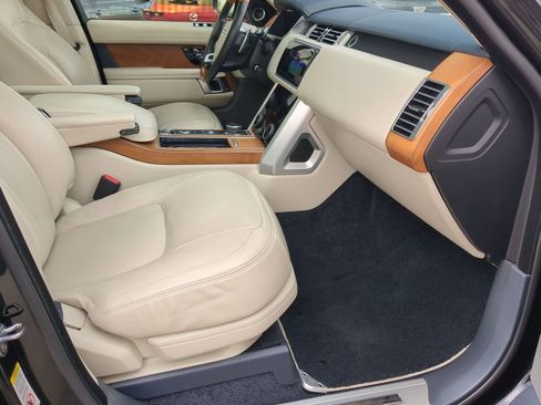 Used 2021 Land Rover Range Rover Autobiography image 24