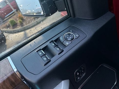 Used 2019 Ford F150 Lariat image 18