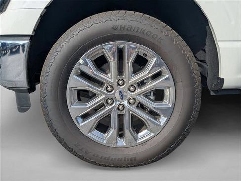 New 2025 Ford F150 Lariat w/ Equipment Group 501A Mid image 9