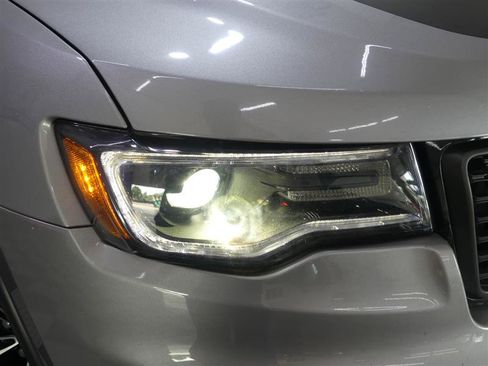 Used 2019 Jeep Grand Cherokee Trailhawk w/ Trailhawk Luxury Group AWD/4WD image 15