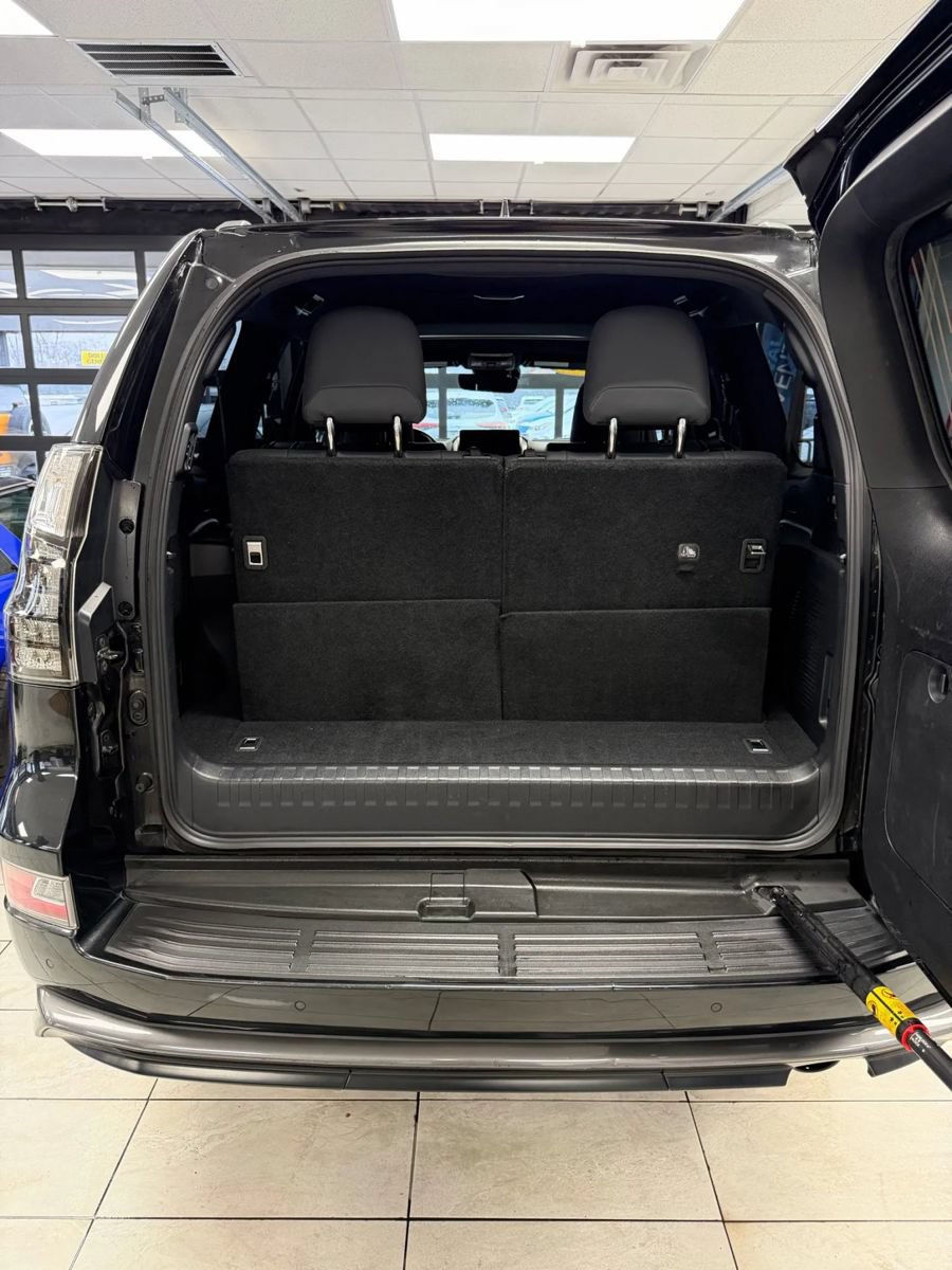 Used 2023 Lexus GX 460 Premium AWD/4WD image 10