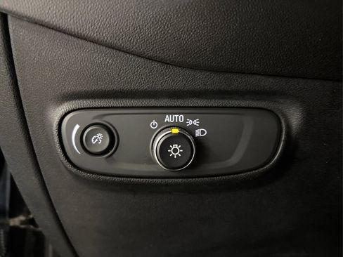 Used 2019 Chevrolet Equinox LT image 36