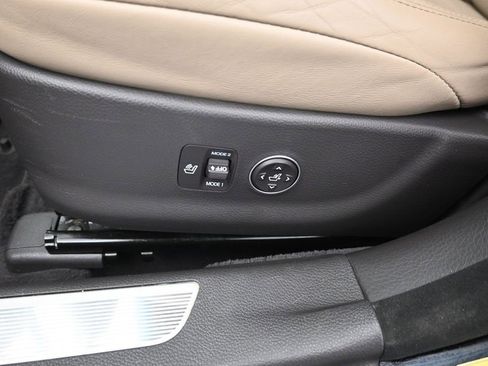 Used 2012 Hyundai Equus Signature RWD image 20