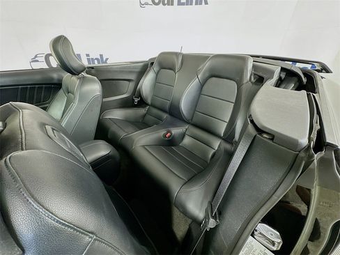 Used 2016 Ford Mustang GT Premium image 28