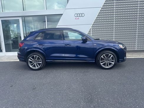 Used 2025 Audi Q3 2.0T Premium w/ Convenience Package AWD/4WD image 2
