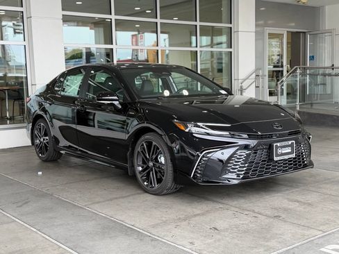 New 2026 Toyota Camry XSE AWD/4WD image 6