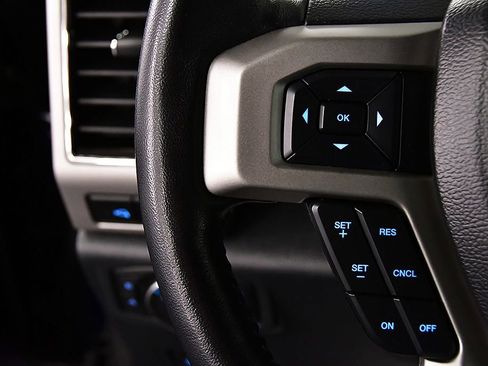 Used 2022 Ford F250 Lariat w/ Tremor Off-Road Package AWD/4WD image 23