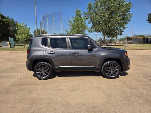Used 2021 Jeep Renegade Latitude w/ Sun & Sound Group AWD/4WD image 22