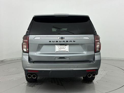Used 2023 Chevrolet Suburban High Country w/ Premium Package 2 RWD image 10