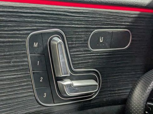Used 2023 Mercedes-Benz CLA 250 4MATIC image 17