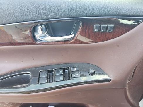 Used 2017 INFINITI QX50 Journey w/ Premium Package image 17