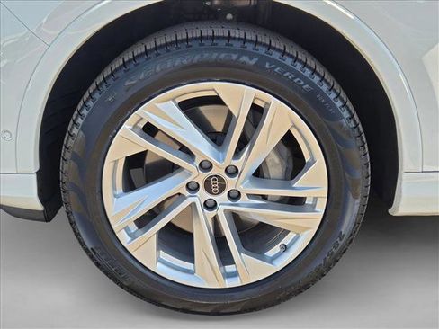 Used 2023 Audi Q7 3.0T Premium w/ Convenience Package image 23