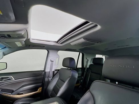 Certified 2019 GMC Yukon Denali w/ Denali Ultimate Package image 22