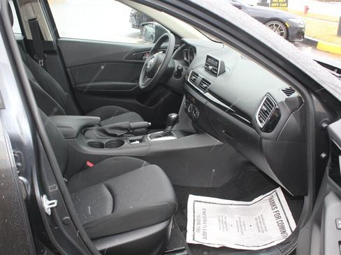 Used 2014 MAZDA MAZDA3 i Sport FWD image 10