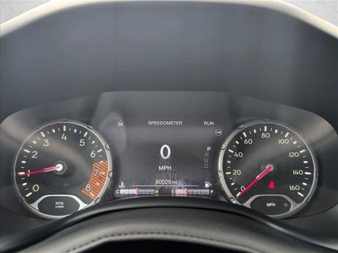 Used 2023 Jeep Renegade Trailhawk AWD/4WD image 12