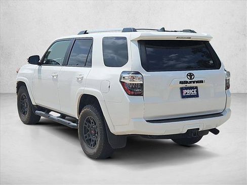 Used 2023 Toyota 4Runner SR5 Premium w/ Moonroof Package RWD image 5