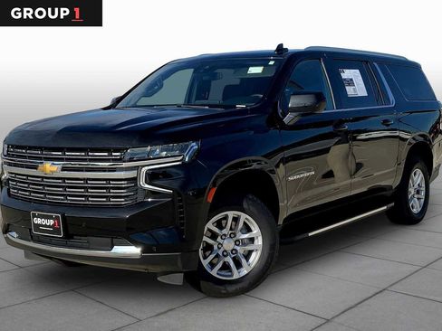 Used 2023 Chevrolet Suburban LS RWD image 1