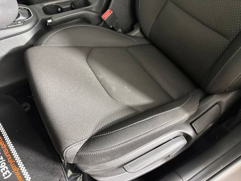 Used 2020 Hyundai Elantra GT FWD image 12