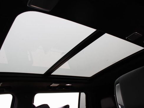 Used 2025 Cadillac Escalade ESV Sport Platinum w/ LPO, ONYX Package image 20