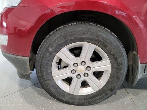 Used 2012 Chevrolet Traverse LT image 12