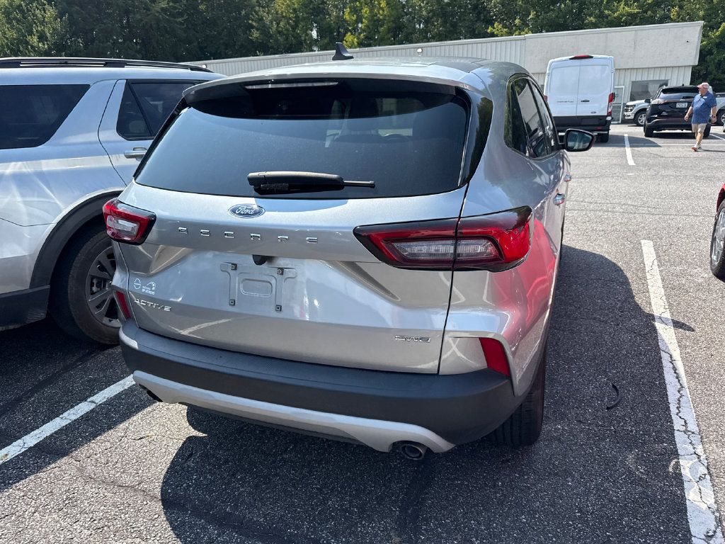 Used 2024 Ford Escape Active AWD/4WD image 15
