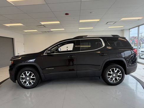 Used 2023 GMC Acadia SLT AWD/4WD image 4