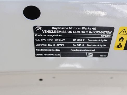 Certified 2023 BMW i4 eDrive35 w/ Premium Package image 34