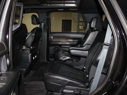 Used 2021 Ford Expedition Limited RWD image 32