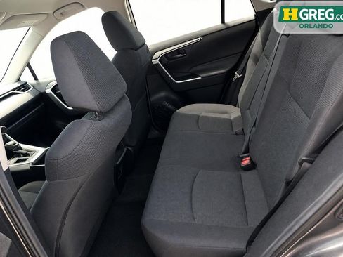 Used 2021 Toyota RAV4 LE FWD image 14