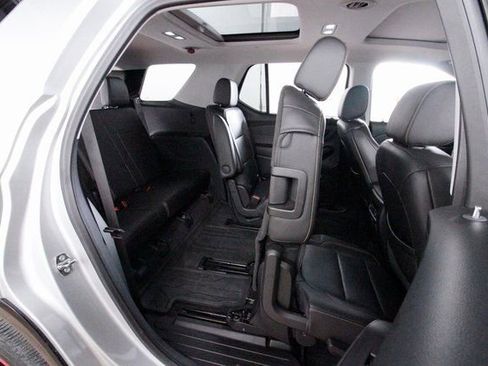 Used 2020 Chevrolet Traverse Premier w/ Redline Edition image 37