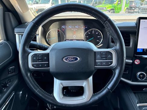 Used 2024 Ford Expedition XLT AWD/4WD image 15