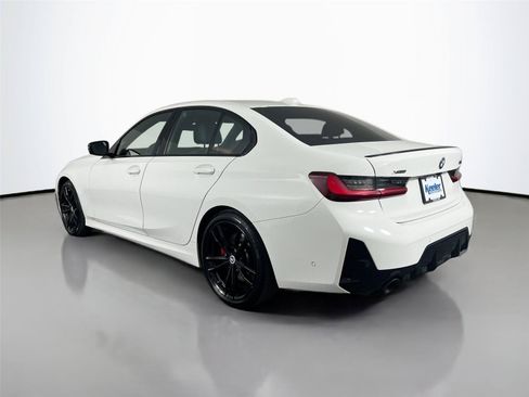 Used 2023 BMW 330i xDrive Sedan w/ M Sport Package AWD/4WD image 4