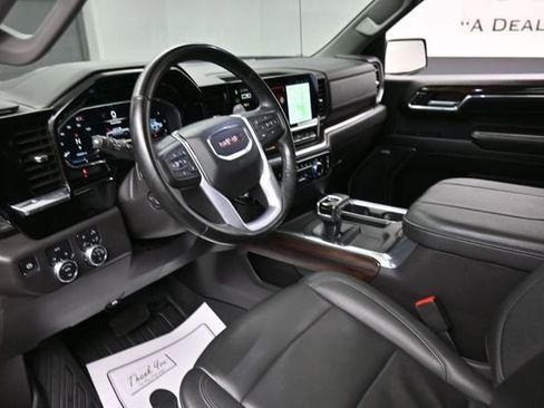 Used 2024 GMC Sierra 1500 SLT w/ SLT Premium Plus Package AWD/4WD image 18