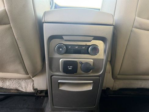 Used 2010 Ford Flex SEL FWD image 17