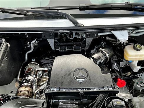 Used 2025 Mercedes-Benz Sprinter 2500 image 28