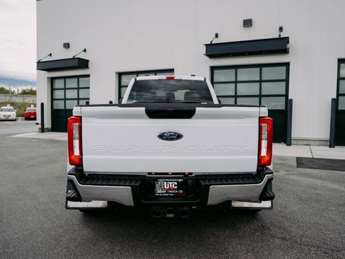 Used 2024 Ford F350 XLT image 6